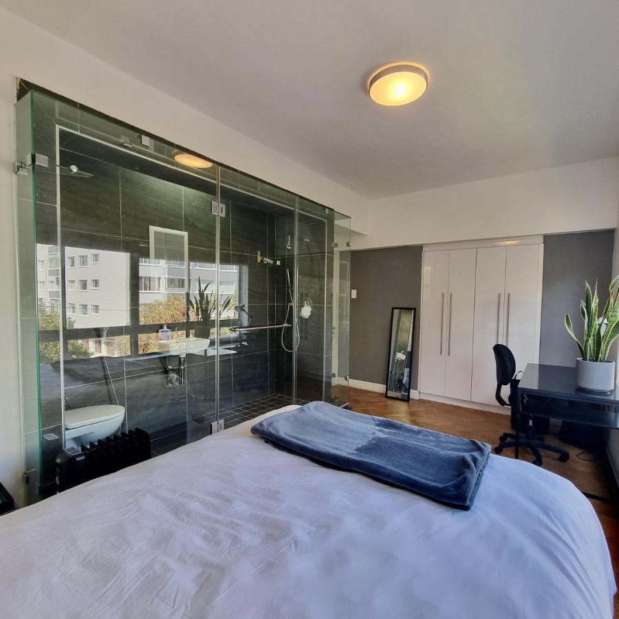 3 Bedroom Property for Sale in Sea Point Western Cape